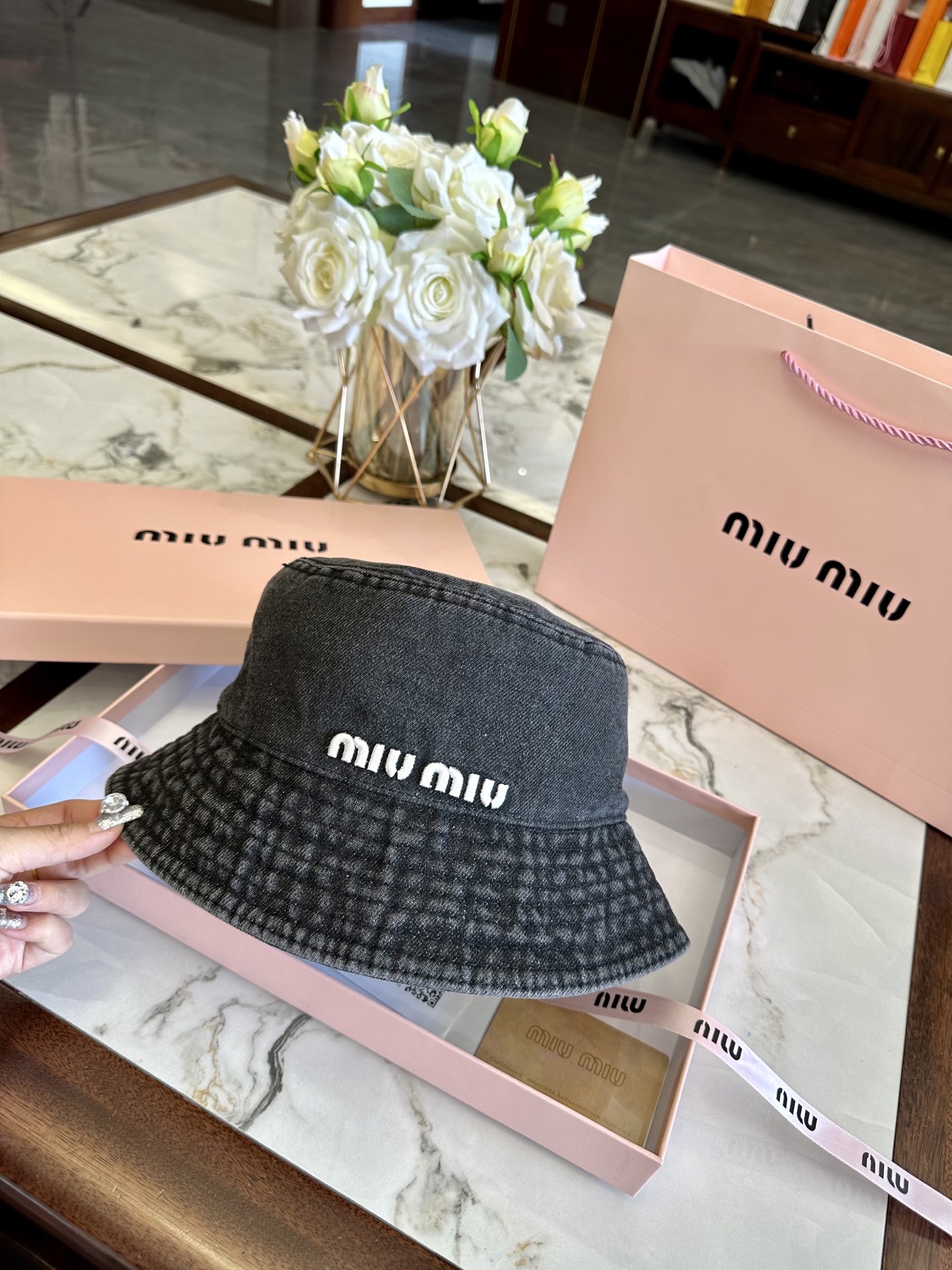 miu miu hat model 44